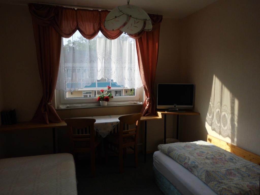 Hotel Garni Am Heuberg Eschwege Δωμάτιο φωτογραφία